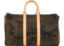 Load image into Gallery viewer, Louis Vuitton x Supreme Keepall Bandouliere Monogram Camo 45
